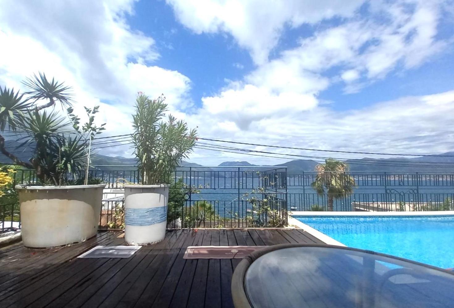 Apartment Tri Kiparisa Tivat Exterior foto