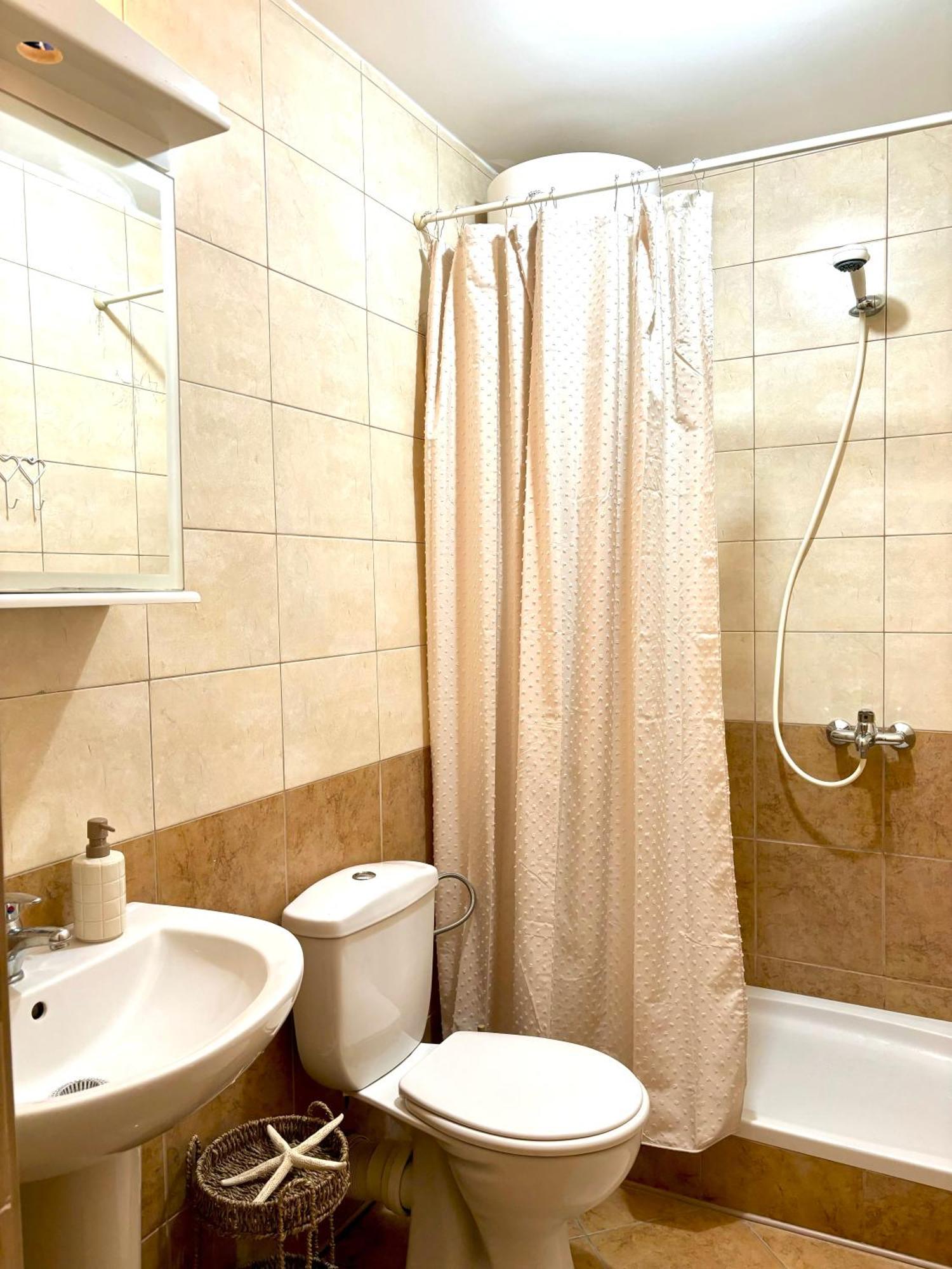Apartment Tri Kiparisa Tivat Exterior foto